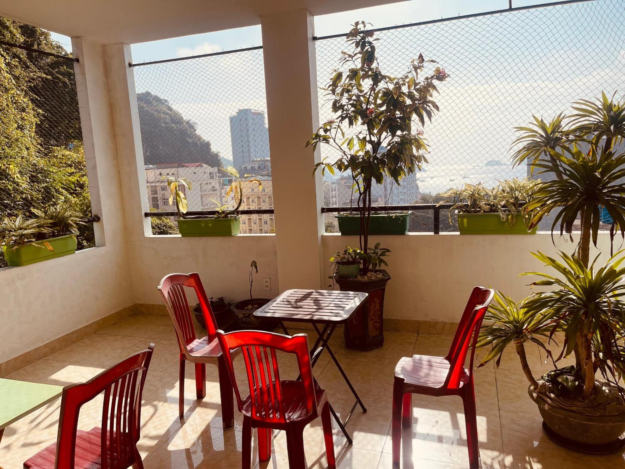 Catba Sky View Hotel Dong Khe Sau Экстерьер фото